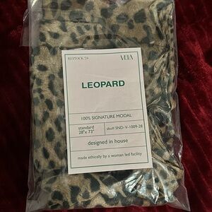 Vela 2024 Leopard Print in standard